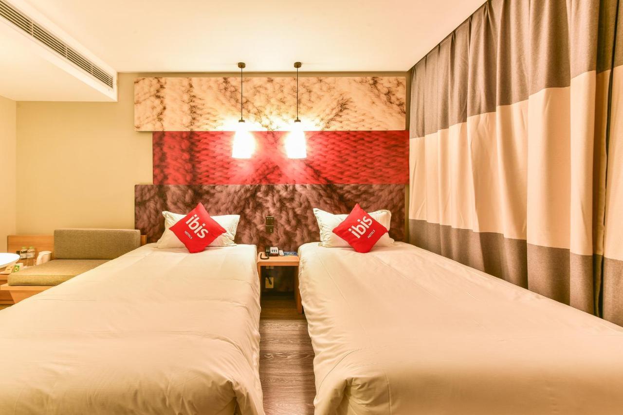 Ibis Hotel Guilin Railway Station Екстер'єр фото