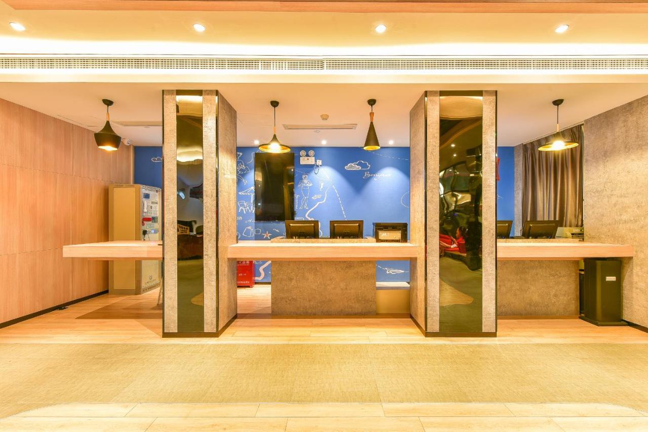 Ibis Hotel Guilin Railway Station Екстер'єр фото